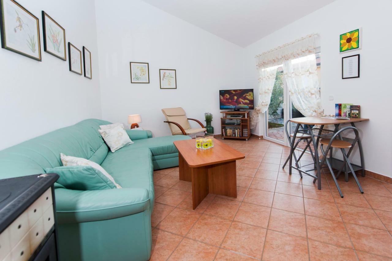 Villa Istria Porec Exterior photo